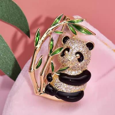 Chinese Style Giant Panda Brooch High-End Female Niche High-End Design Corsage Animal Pin Accessories