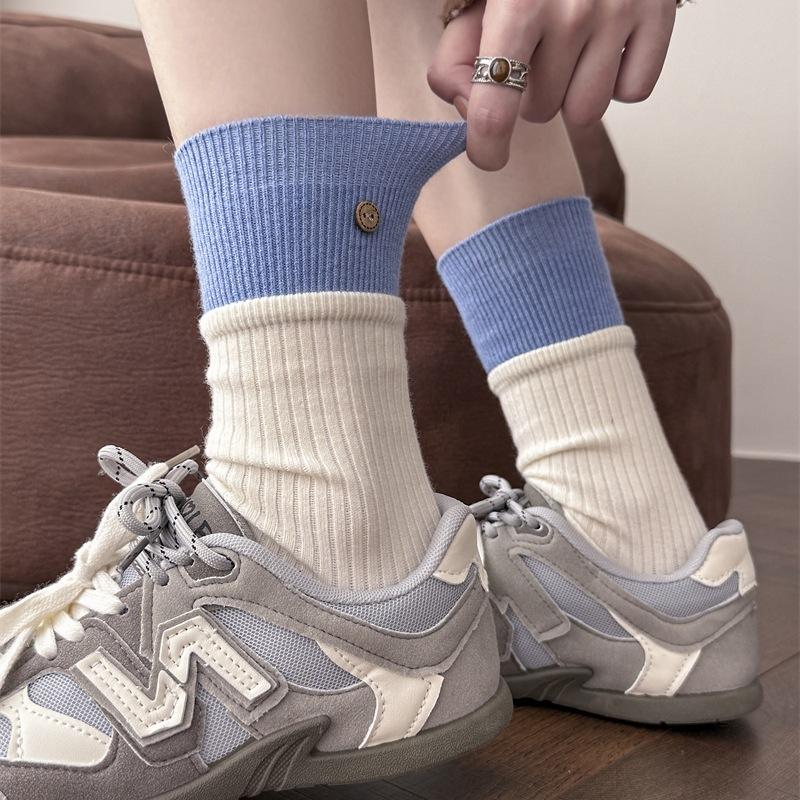 Retro Wooden Button Cashmere Socks Color Matching Medium Tube Socks Thermal Stockings Micro-Pressure Stacking Socks
