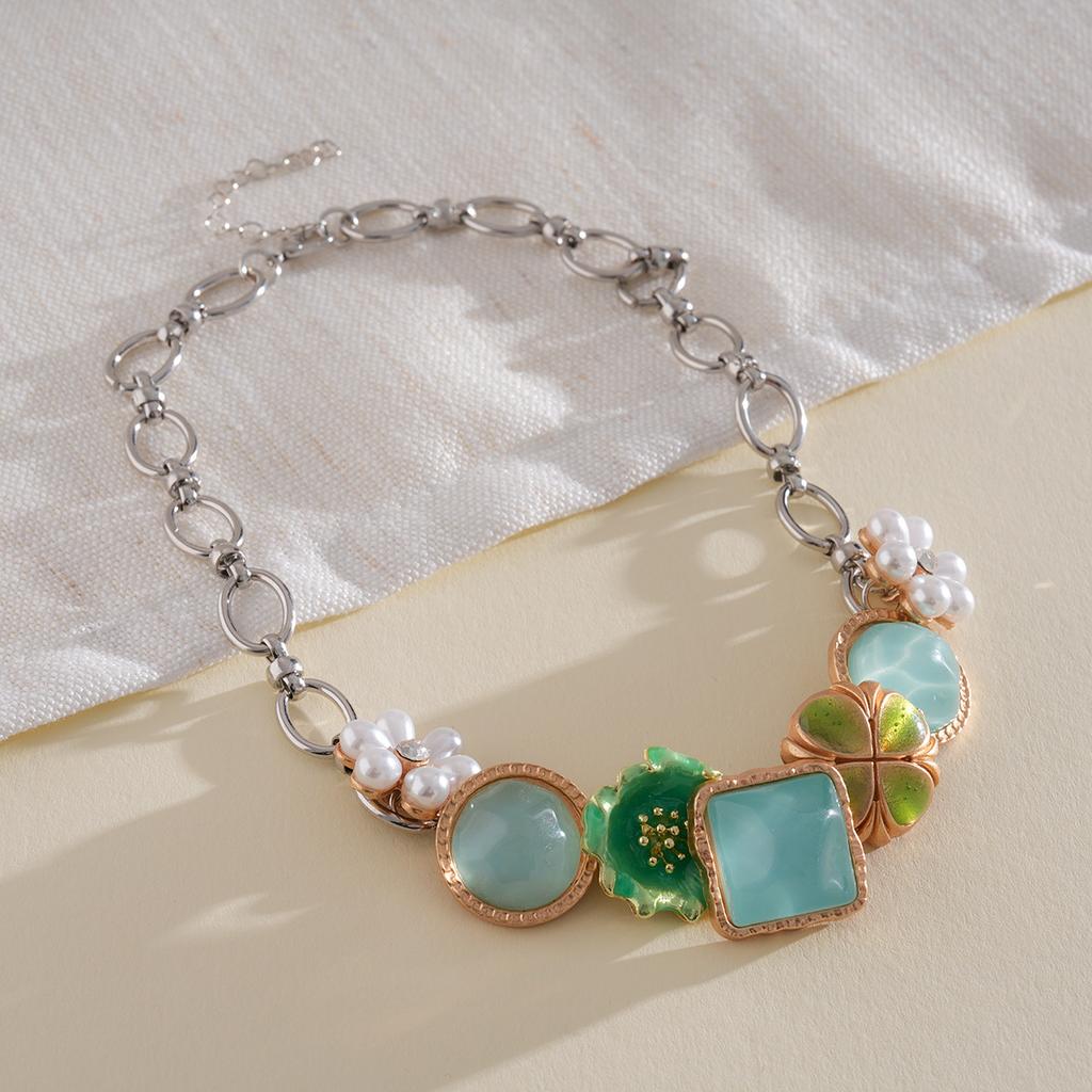 Turquoise Blue Diamond Flower Stud Earrings Necklace Light Luxury Niche Clavicle Chain Premium Jewelry Set