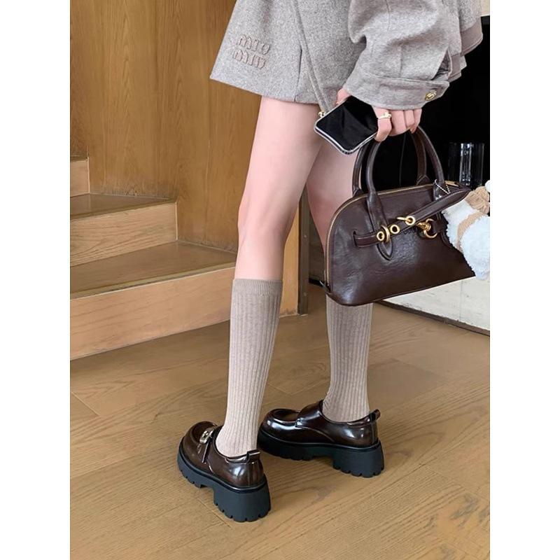 Rindslederversion~ College-Stil Muffin-Plateausohle Lazy One-Pedal kleine Lederschuhe Damen 2025 neu Metallschließe Slipper