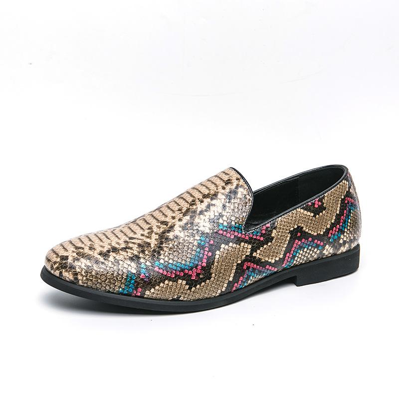 New Men's Loafers Pointed Small Leather Shoes Fashionable Snakeskin Pattern Men's Korean Version Hairstylist Lazy Casual Shoes