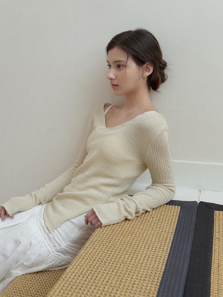 Liel Slony V Slit Knit (Beige)