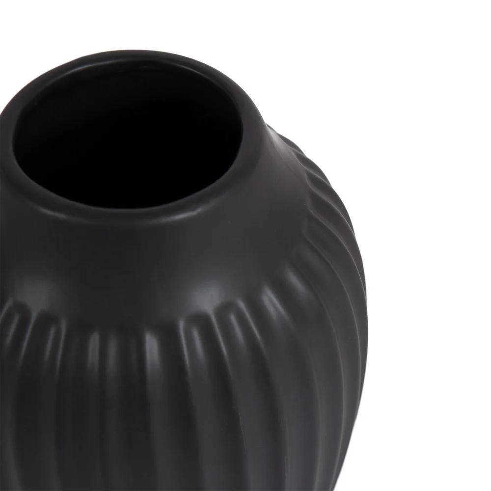 Ribbed Matte Black Ceramic Curved Vase Tabletop Decorative Flower Arrangements Elegant Home Decor Gift Idea Indoor Use