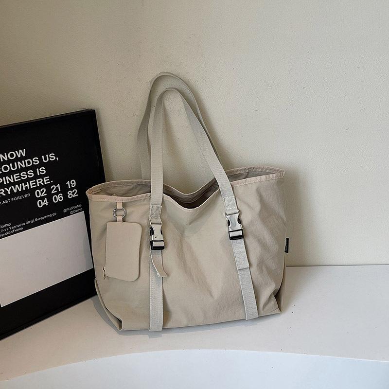 Large capacity tote bag women's shoulder messenger bag fashion trend casual shoulder bag student class handbag