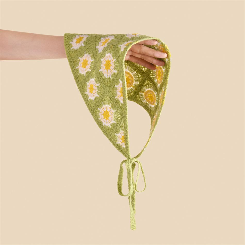 Spring Pastoral Embroidered Daisy Triangle Scarf Headband - Versatile Floral Hair Accessory for Women