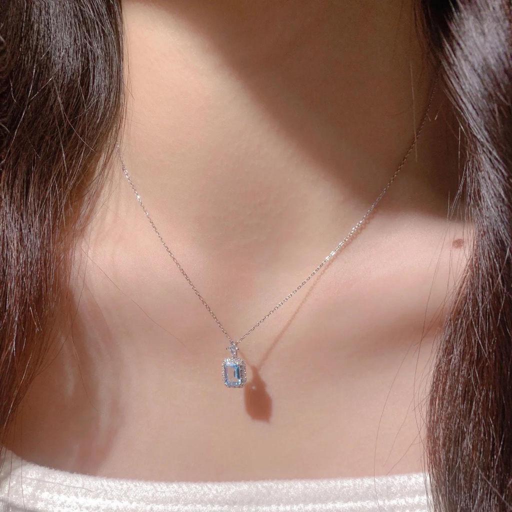 Ice Blue Rhinestone Perfume Bottle Necklace – Elegant Clavicle Chain Gift for Women