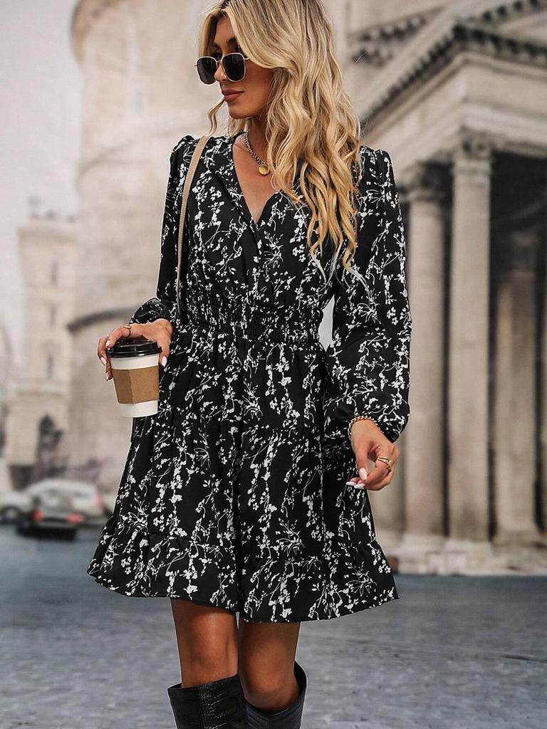 European & American Autumn/Winter Floral Lantern Sleeve Dress, Elastic Waist, Casual Vacation Long Sleeve, Women's 2025 Collection.