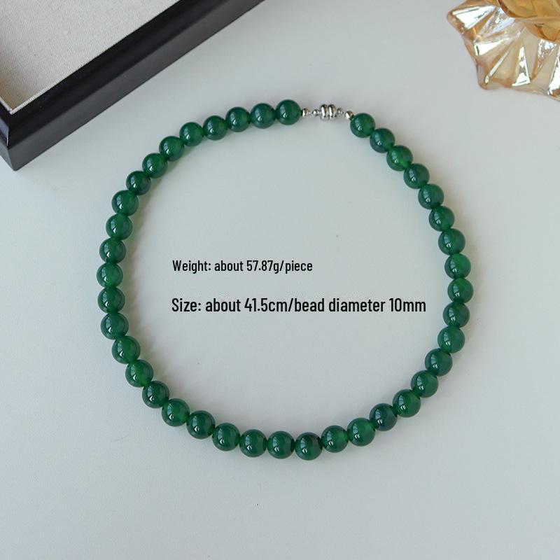 

Элегантное ретро-ожерелье из зеленого агата с магнитной застежкой