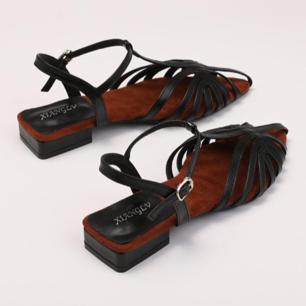 Knitted Low Heeled Roman Shoes for Women's 2025 Summer New Style Open Toed Straight Leg Sandals for Outdoor Travel Beach Shoes