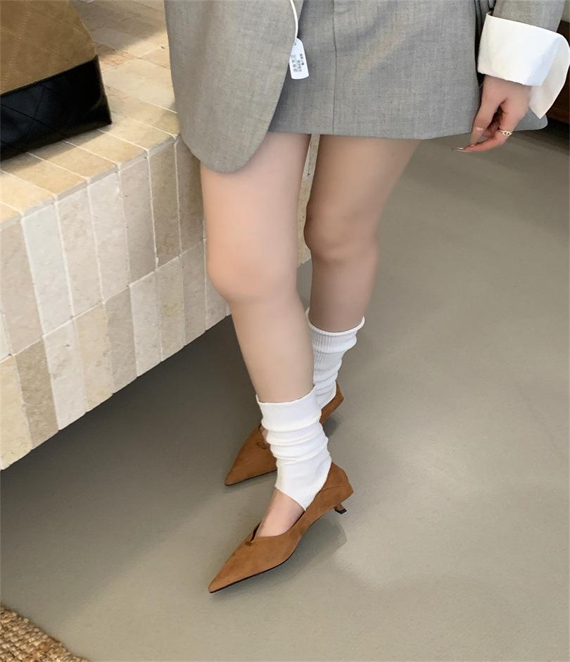 

Туфли-лодочки с острым носом и неглубоким вырезом на каблуке-рюмочке, женские, весна-осень 2025, темпераментный стиль из замши, французский нежный вечерний бриз, фея, высокие каблуки 39 хаки