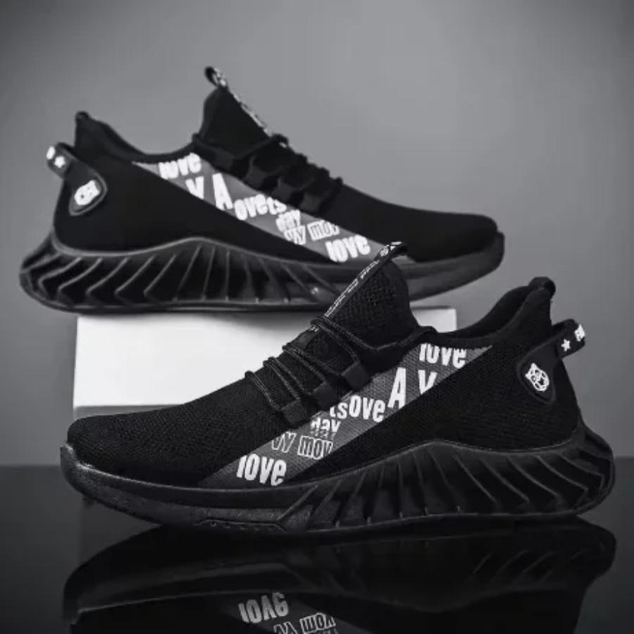 2025 Lightweight Mesh Comfortable Casual Man Shoe Non-Slip Zapatillas Hombre Men Sneakers Summer Breathable Sports Running Shoes