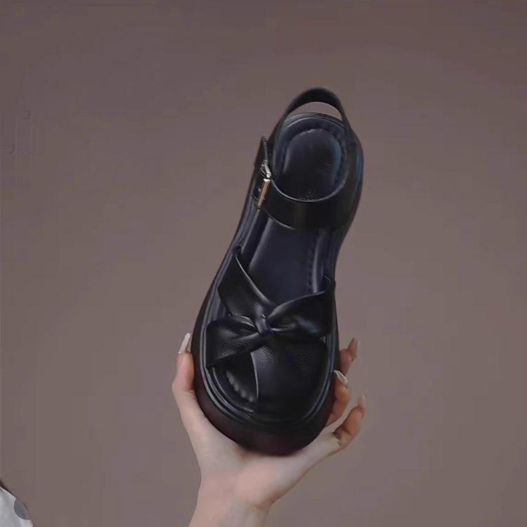 

French beautiful bag head sandals women s summer wear fashion with skirts 2025 new platform Roman beach shoes 35