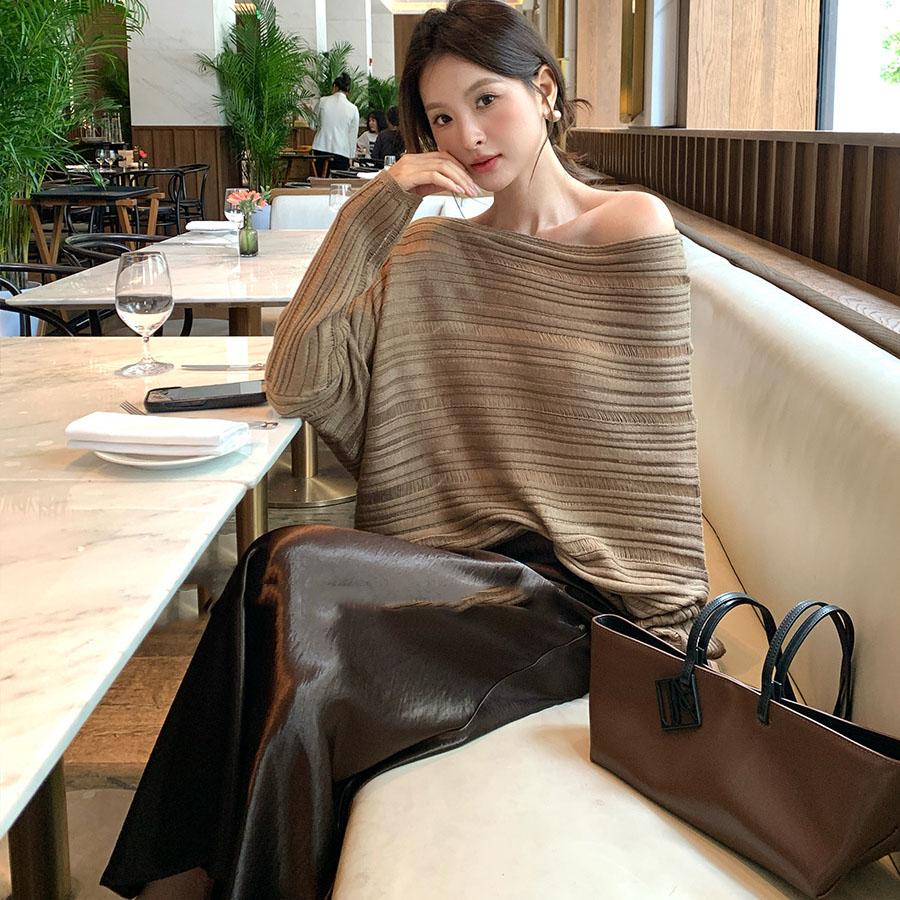 

2025 Autumn New Loose Long Sleeve Hollow Wool Knitted Sweater Top for Women Coffee QR code