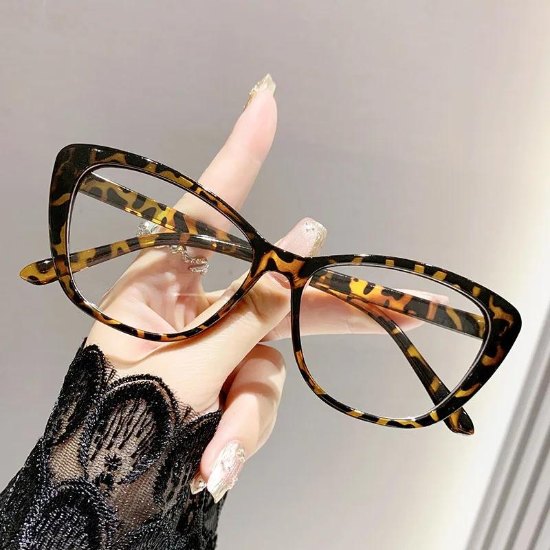 Vintage Cat Eyes Frame Reading Glasses High-end Tortoiseshell Color Presbyopia Glasses Anti Blue Light Transparent Eyeglasses