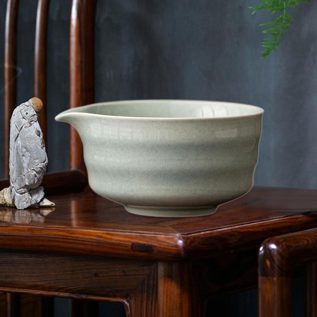 Ceramic Matcha Bowl Japanese Tea Cup Accessories Ceremony Handmade with Pouring Spout