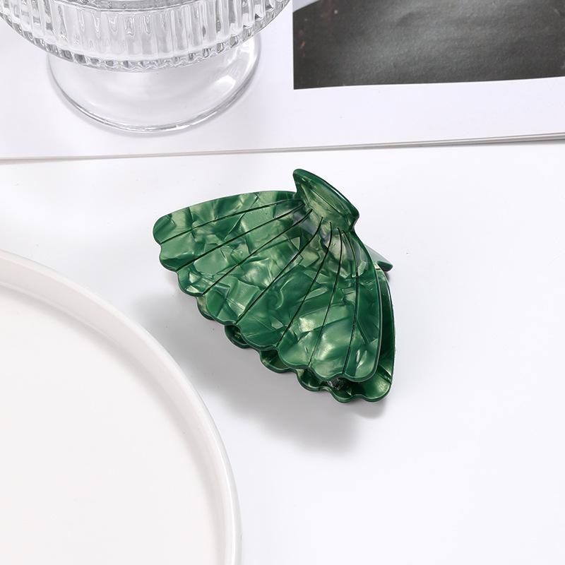 

Xuanzhi Japanese Aesthetic Heart Acetate Hair Clip - Elegant Seashell Design