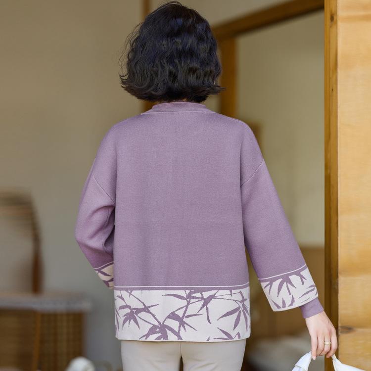 Mom's Autumn Knitted Two-piece Top 50-year-old Middle-aged and Elderly Women's Fashionable Noble Sweater Cardigan Autumn and Winter