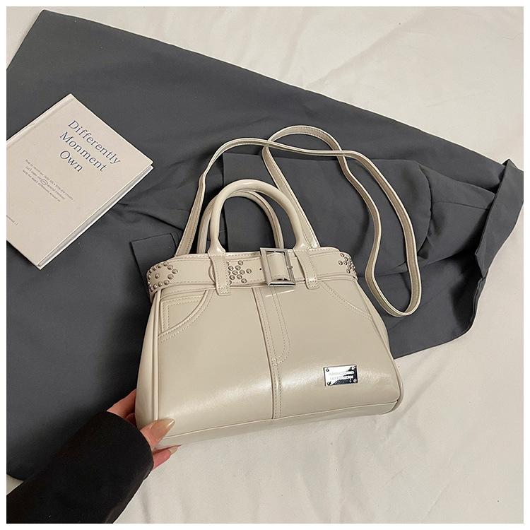 

Spring portable commuter bag women s 2025 new trendy retro small square bag versatile multi-functional shoulder messenger bag