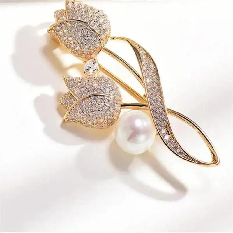 1 Pcs Fashion Women Minimalist Pearl Full Diamond Brooch Tulip French Brooch New Clothing Accessories Jewelry Creative Gifts