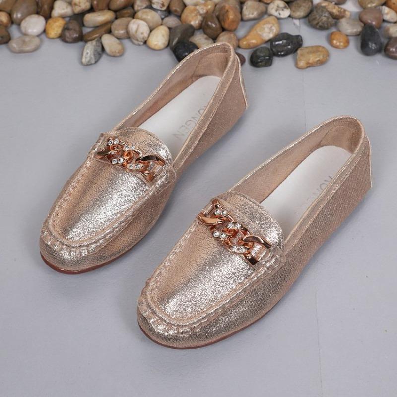 The New Flat Bean Shoes Are Versatile, Soft-soled, Comfortable and Have A Shallow Opening