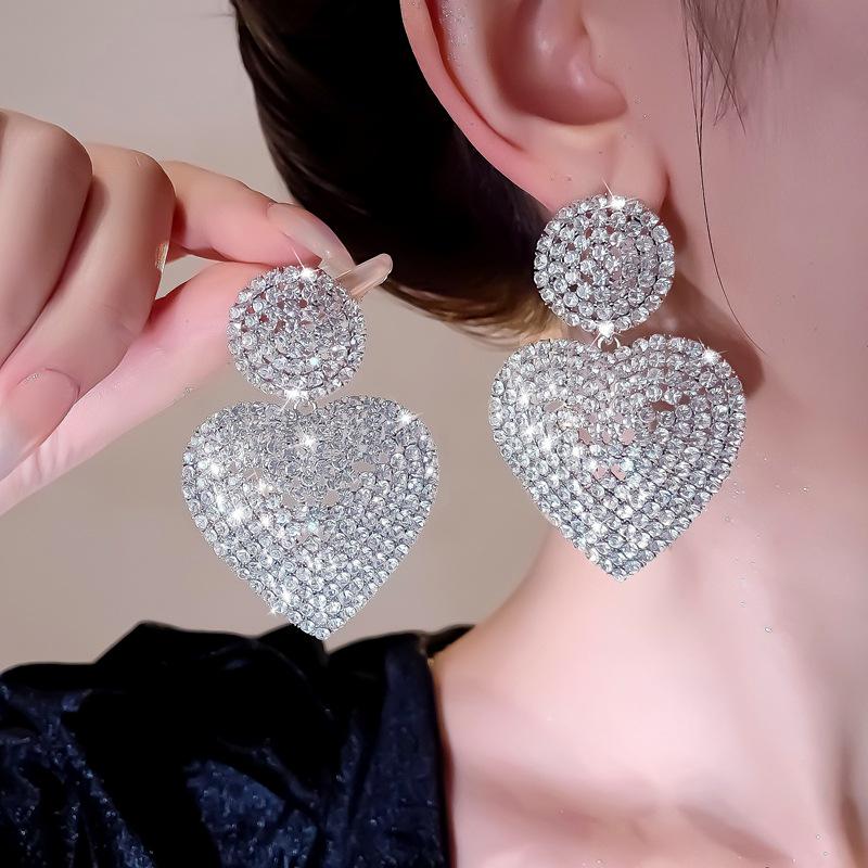 2025 Retro Blume Perle Quaste Ohrringe - Elegante Damen Luxus Hängeohrringe