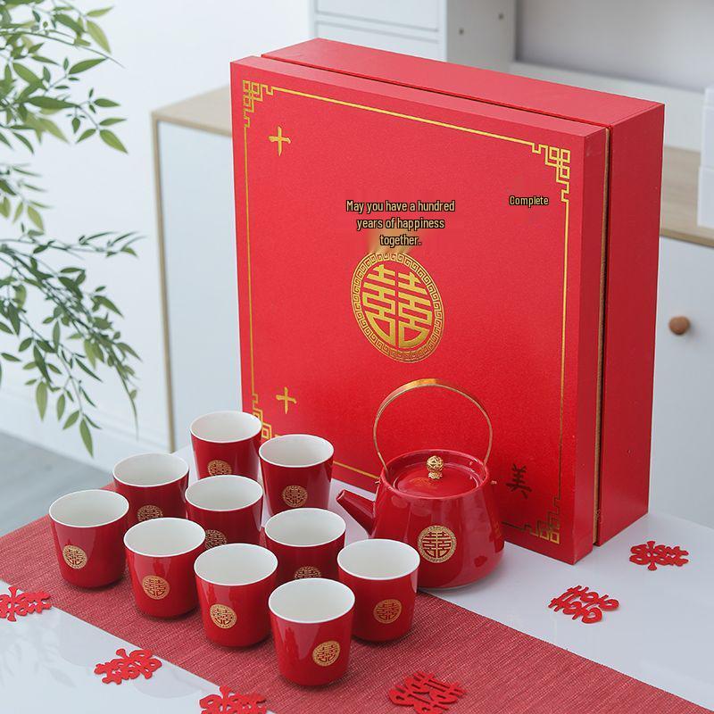Wedding Tea Set: Elegant Teapot and Cups for Newlyweds' Traditional Ceremony