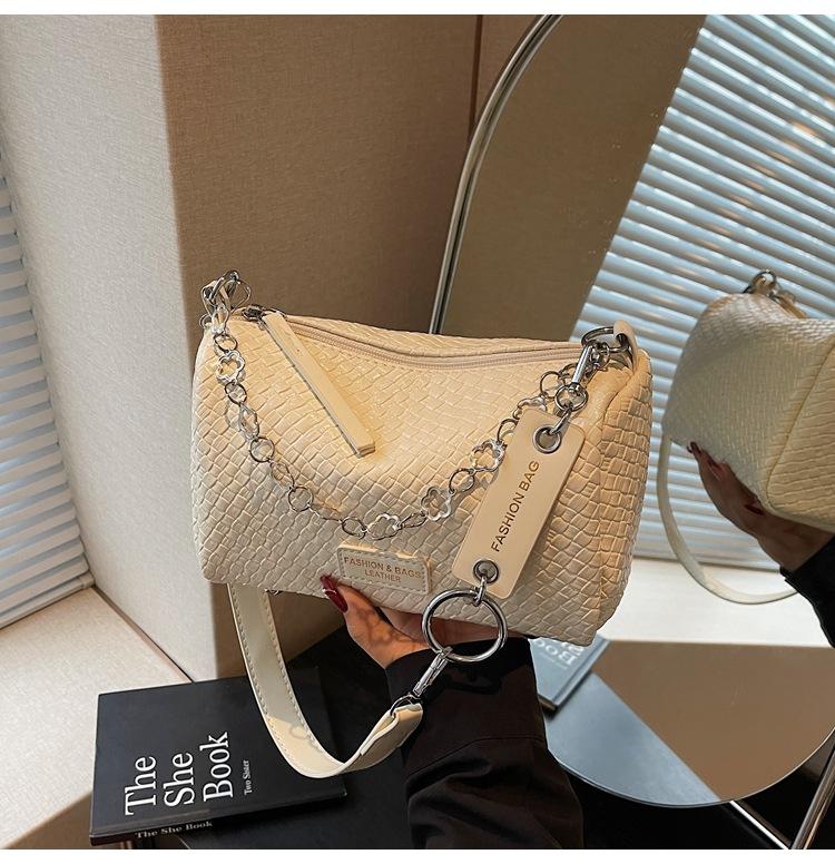 Small Bag Women's Summer Versatile New Fashion Messenger Bag Casual Shoulder Pillow Bag