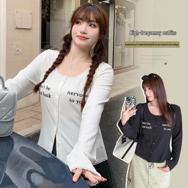 Autumn Floral Lace Trim U-Neck Plus Size Slimming Knitted Top for Women