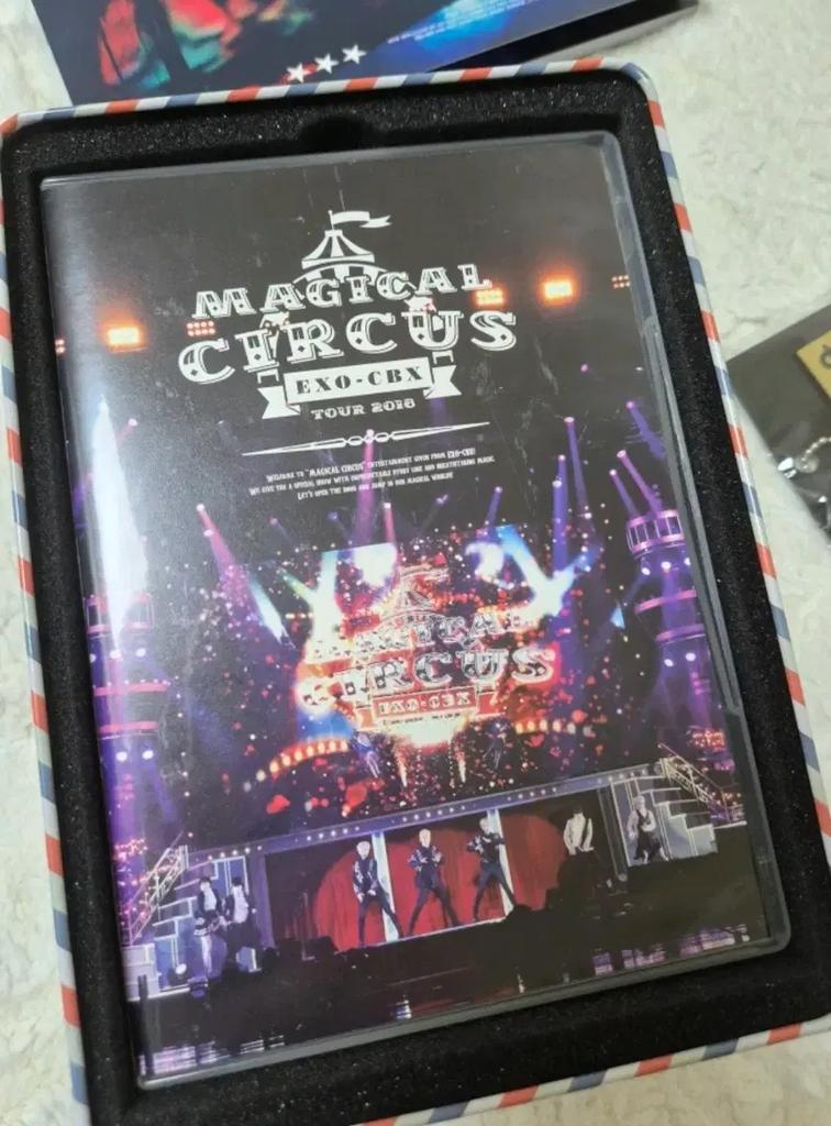 EXO - CBX ChenBaekXi Magical Circus Tour 2018 Used