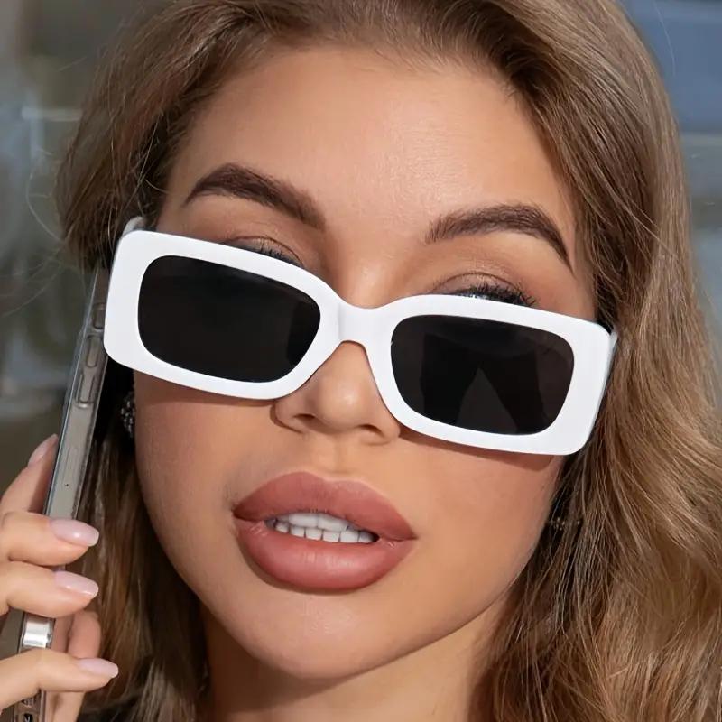 1 Pz Occhiali Rettangolari alla Moda Stile Donna - Montatura in Vetro PC Resistente Tartan Vestibilità Multicolore - Ottimi per Festa in Spiaggia e Festival