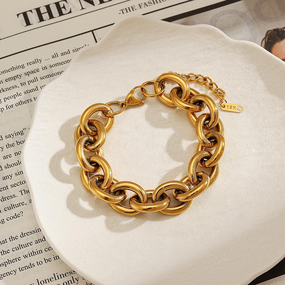 Yingtai 18k Gold Geometric Stainless Steel Bracelet - Fine Polished, Non-Fading, Titanium Steel Clasp Chain.