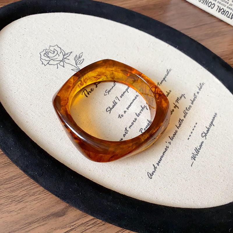 Maillard Irregular Wide Edge Bracelet Retro Fashion High Sense Bracelet Niche Versatile Personality Design Jewelry Women