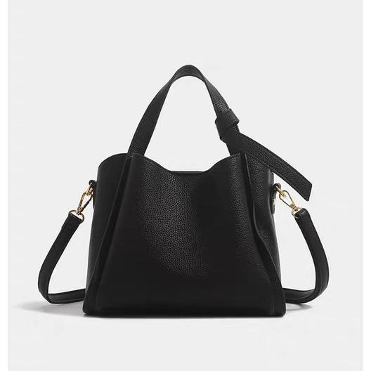 

Trendy women s bags, bucket bags, women s spring and summer messenger bags, handbags, versatile single shoulder mother women s bags чорний