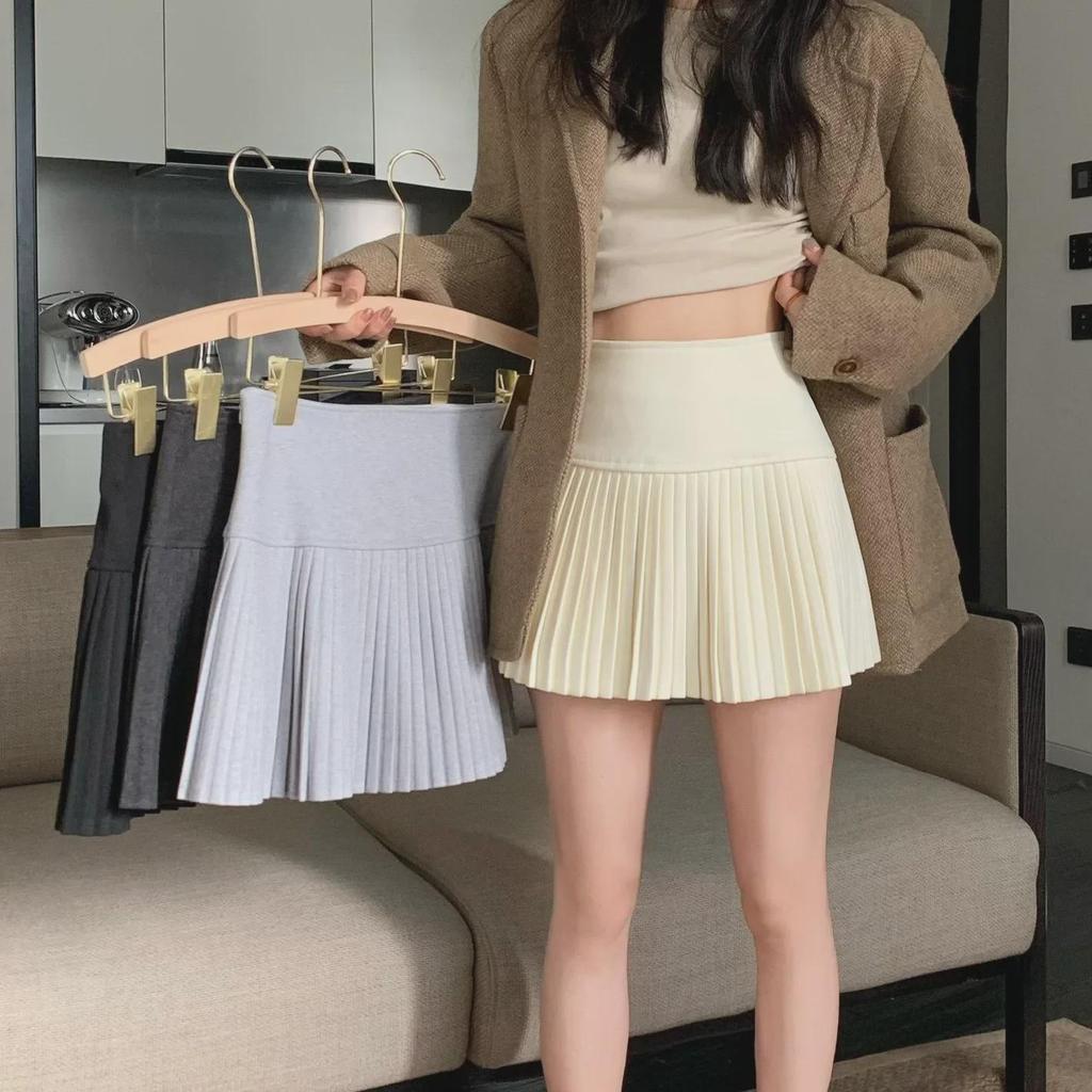 High-Waist A-Line Knitted Skirt for Women - Fashionable, Slimming, Anti-Exposure Wool Pleats for Spring & Autumn