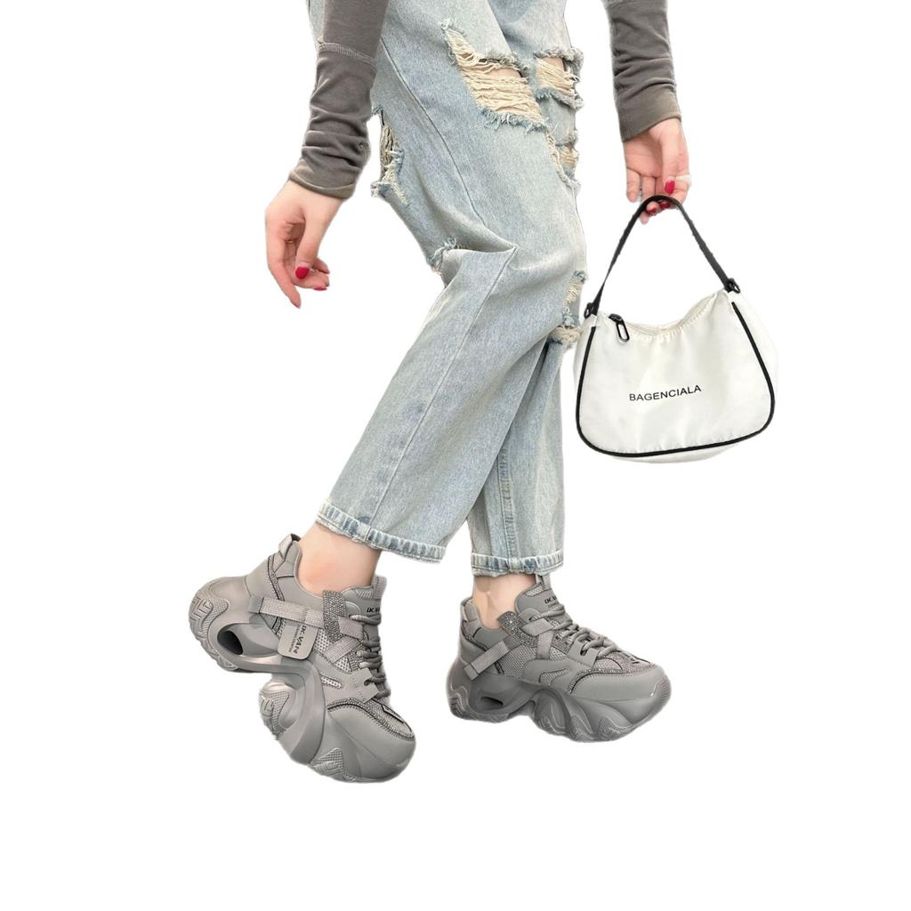 Thick-soled Internet celebrity dad shoes women's super fire tide cool lightweight soft-soled leather spring and summer breathable casual versatile s