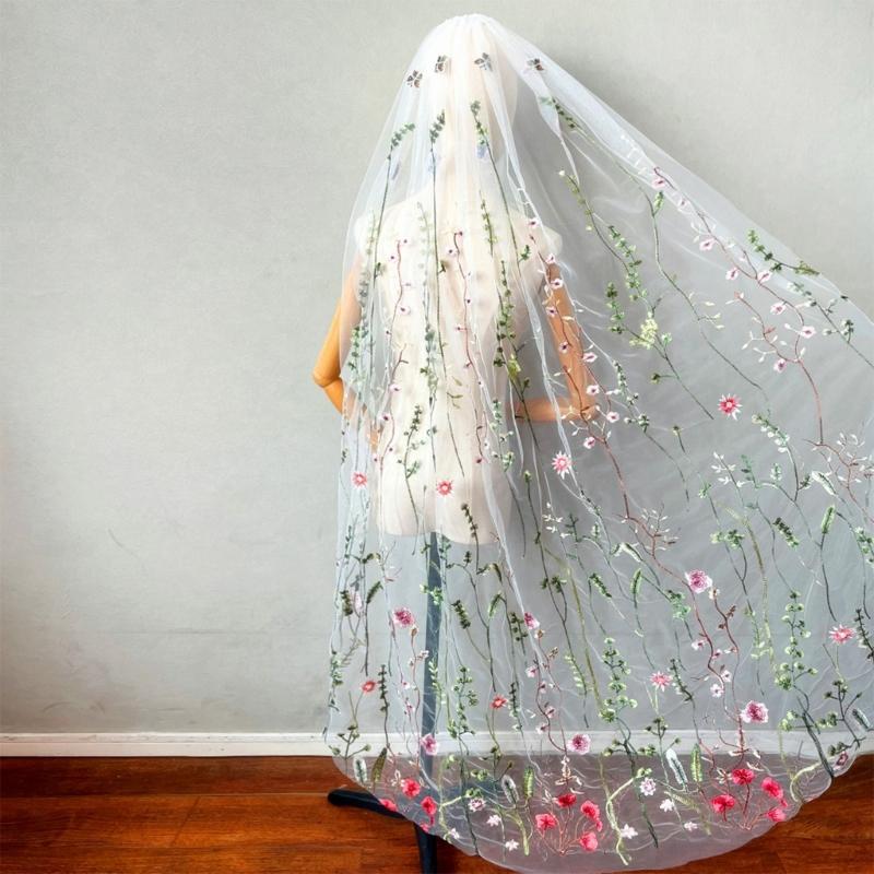 Handcraft Embroidered Flower Bridal Veil Great for Nature Inspiring Wedding Ceremonies Bride Veil for Photography Wear