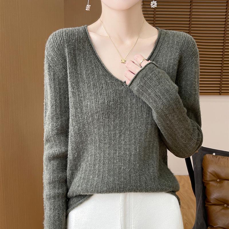2024 Women's Autumn Winter V-Neck Pure Wool Ruffled Pullover Sweater, Slimming Jacquard Long Sleeve Knit Loose Base Layer.