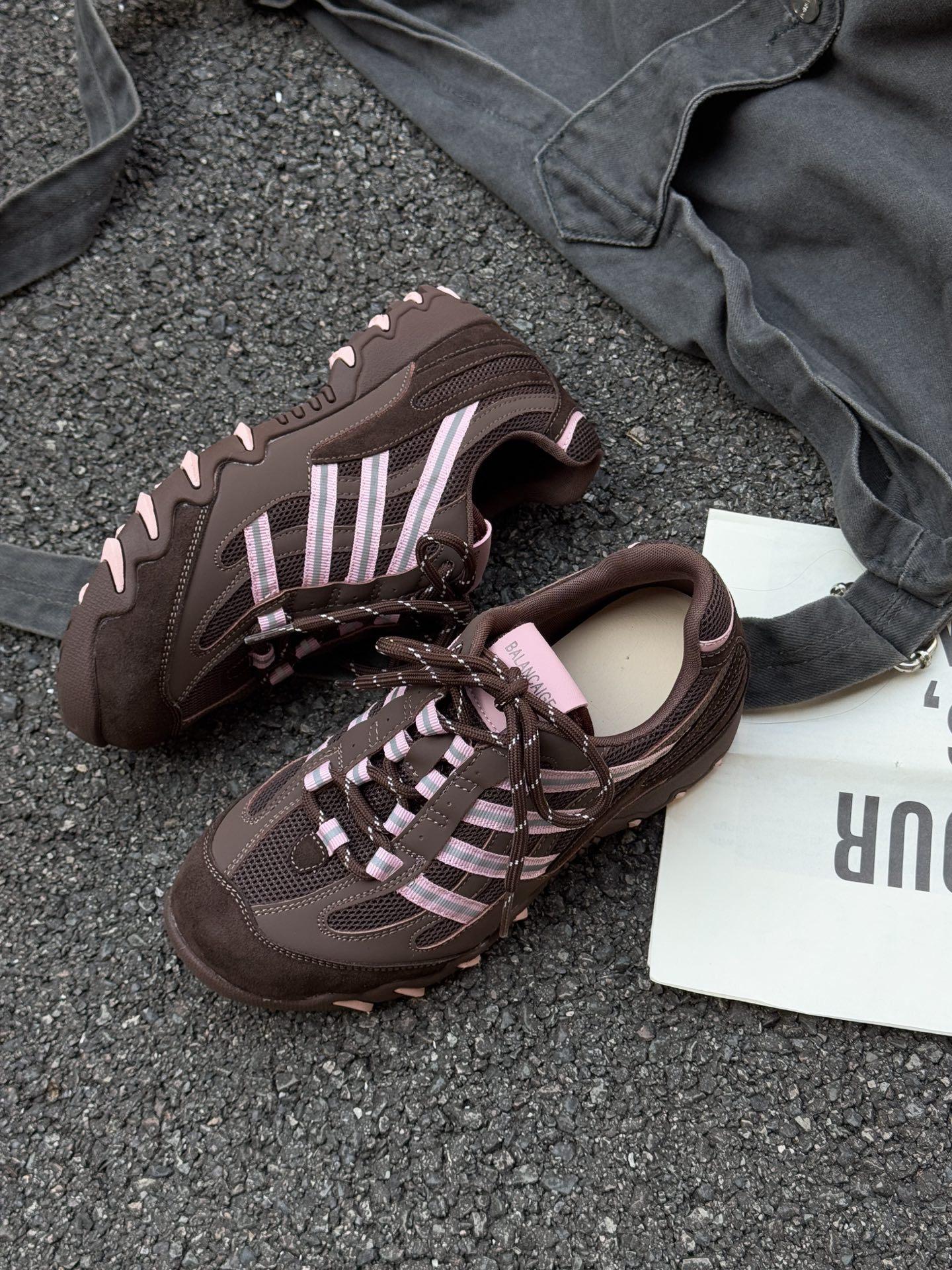 

Niche retro thick-soled little dad shoes for women 2025 new versatile Korean version of German training shoes running sports shoes for women 40