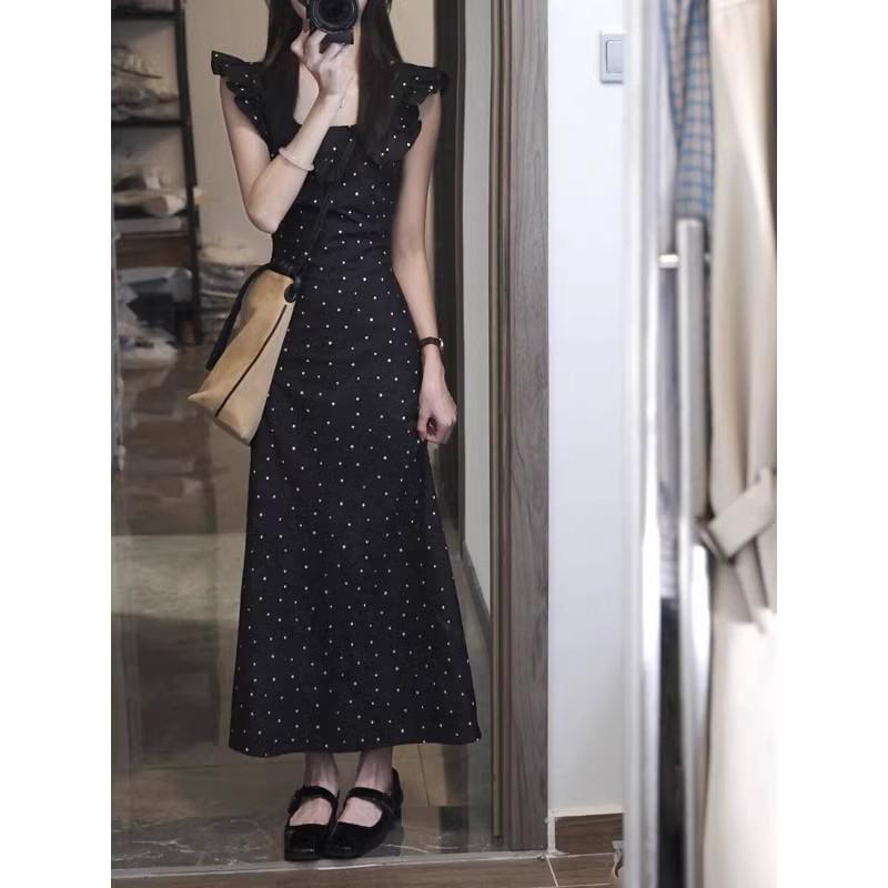 Schwarzes Pünktchen-Kleid mit Puppenkragen für Kinder, Taillen-Design, temperamentvoll, stilbewusst, Nischen-Design, sanfter Urlaubsstil, langes Kleid, Sommer