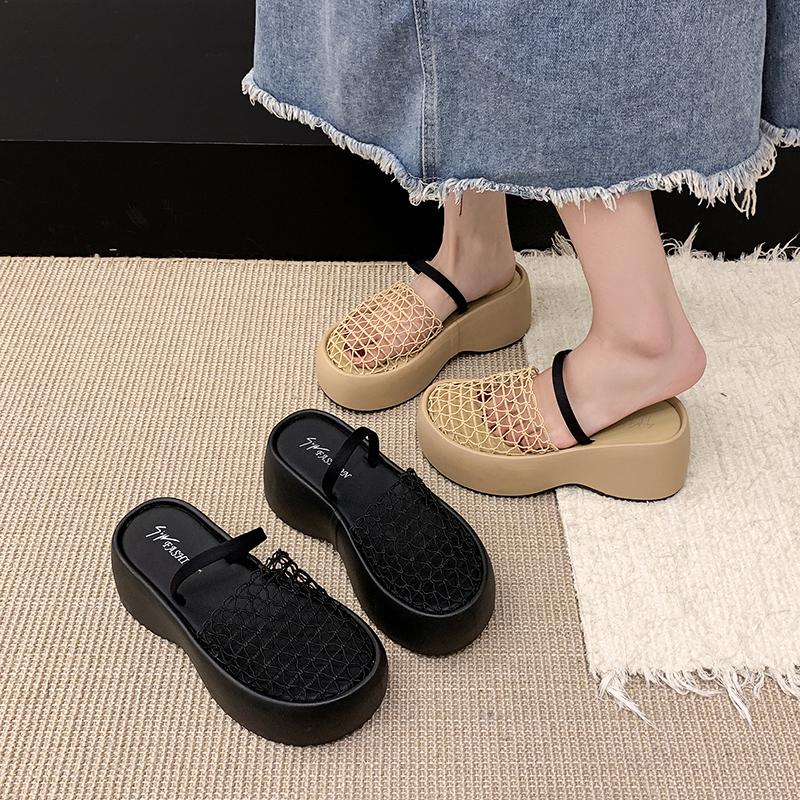 Damsandaler med kilklack i mesh, platåsandaler, ihåliga tofflor, nya muleskor 2025 sommar, nya designerslingbacks, vardagsskor, flipflops