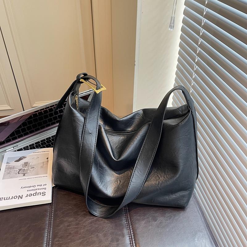 Popular Bags Women's Retro Niche Commuter Tote Bag Versatile Shoulder Messenger Bag