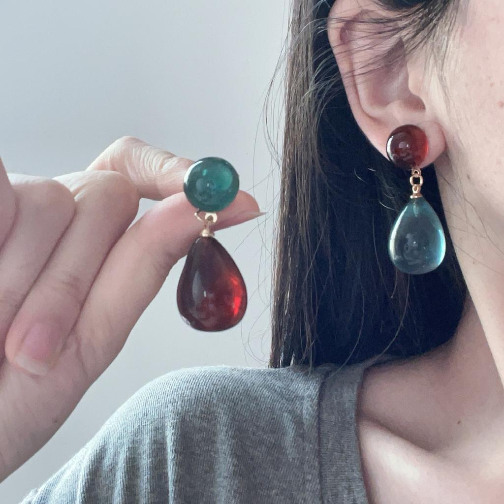Retro Maillard Contrast Color Water Drop Earrings Light Luxurious High-end Simple Earrings