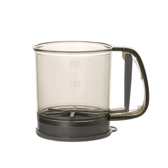 Handlicher Mehl-Sieb Transparenter Lebensmittel-Kunststoff Manuelles Mehl-Sieb Doppelschichtige Messbecher Mehl-Sieb zum Backen Puderzucker Kakao Matcha