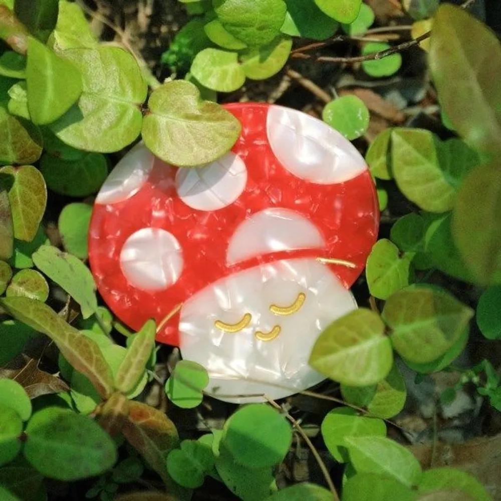 Mushroom Hand Mirror- Joanna Behar (Joanna)