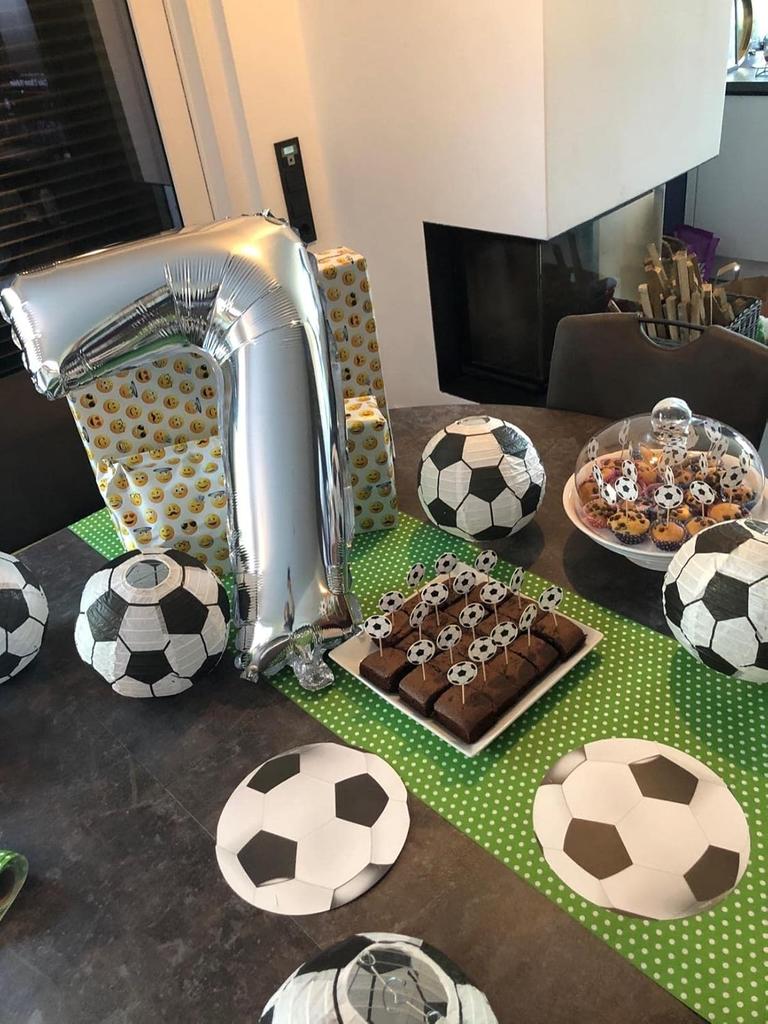 5 Pièces 20CM Lanternes en Papier Thème Football Sportif Ornement Suspendu de Cour de Football Fond pour Anniversaire d'Enfant Mariage Fête Déco