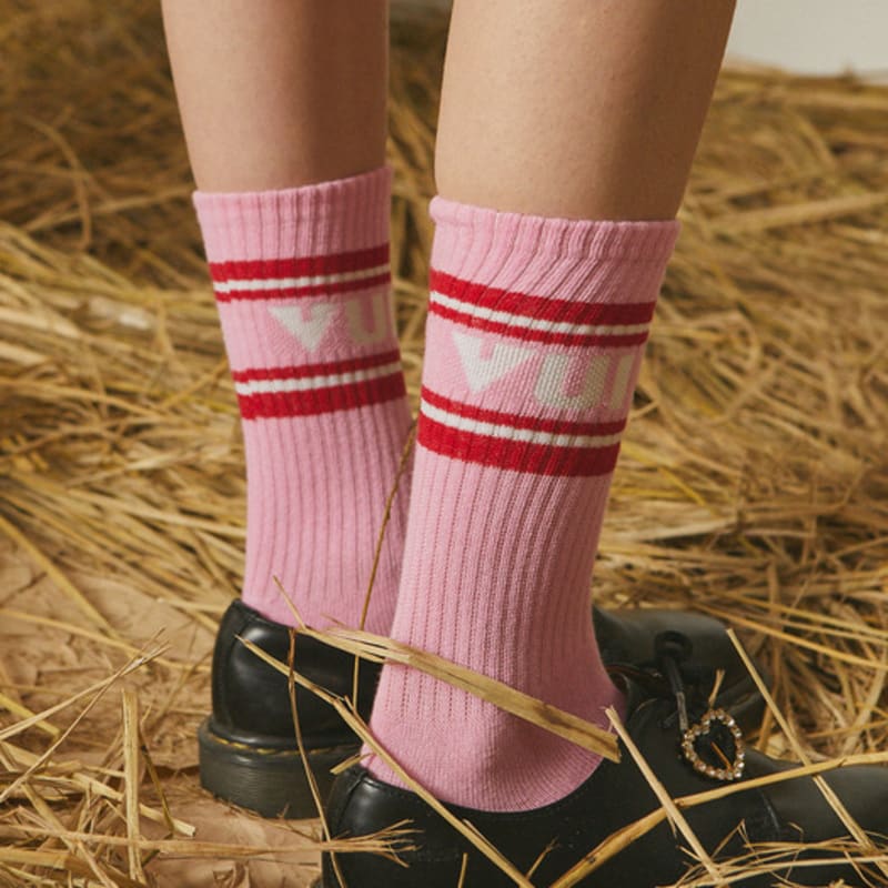 VVV V Logo Street Socks