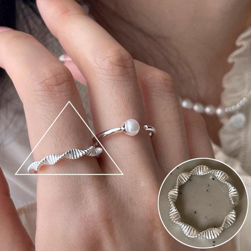 Korean S925 Silver Cross Military Flower Ring: Retro, Adjustable, Fashionable Hip-Hop Index Finger Design for Women.