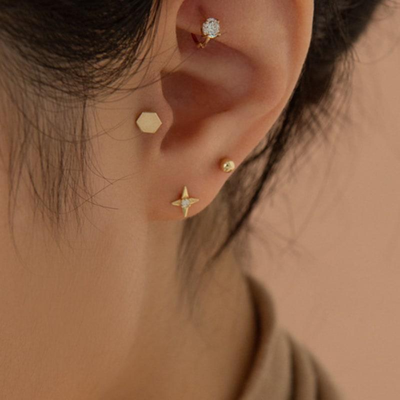 LUNNE 14k Star-Cubic Piercing (14K Gold) #W05