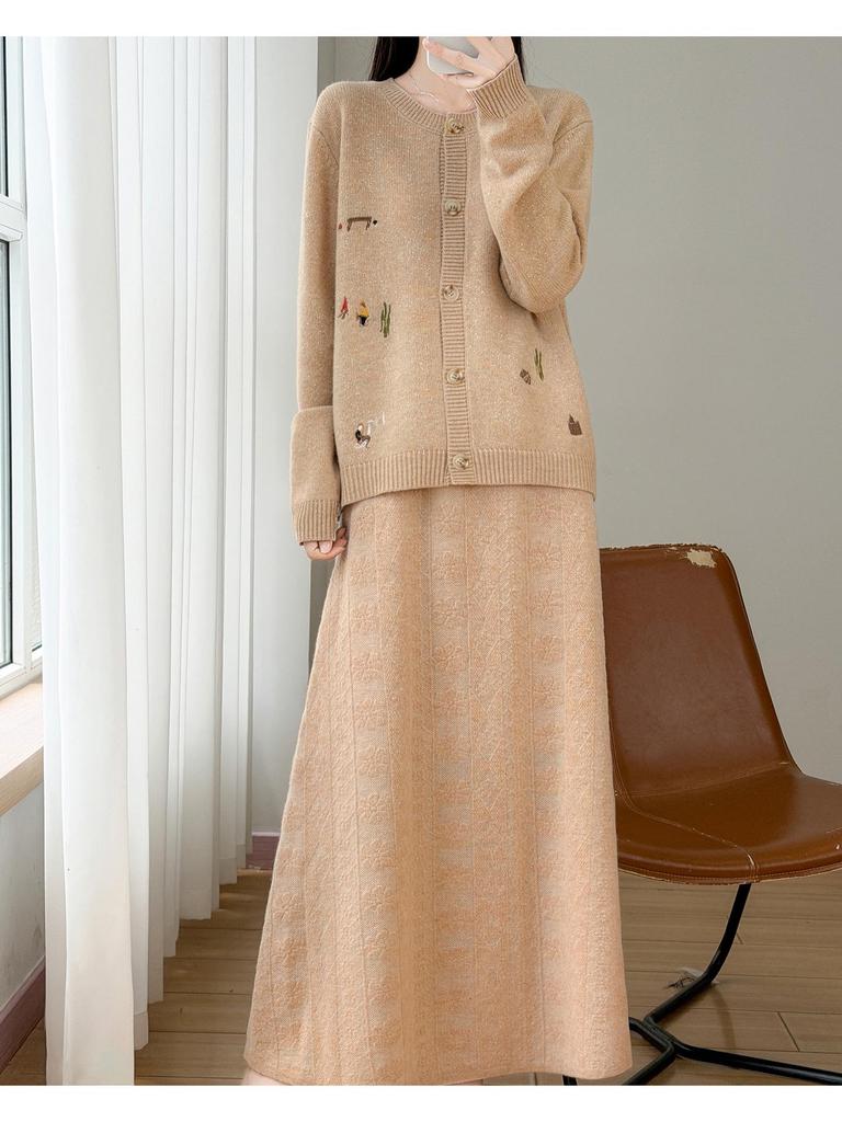 2026 A/W Pure Wool Round Neck Knit Cardigan with Embroidered Cactus Design