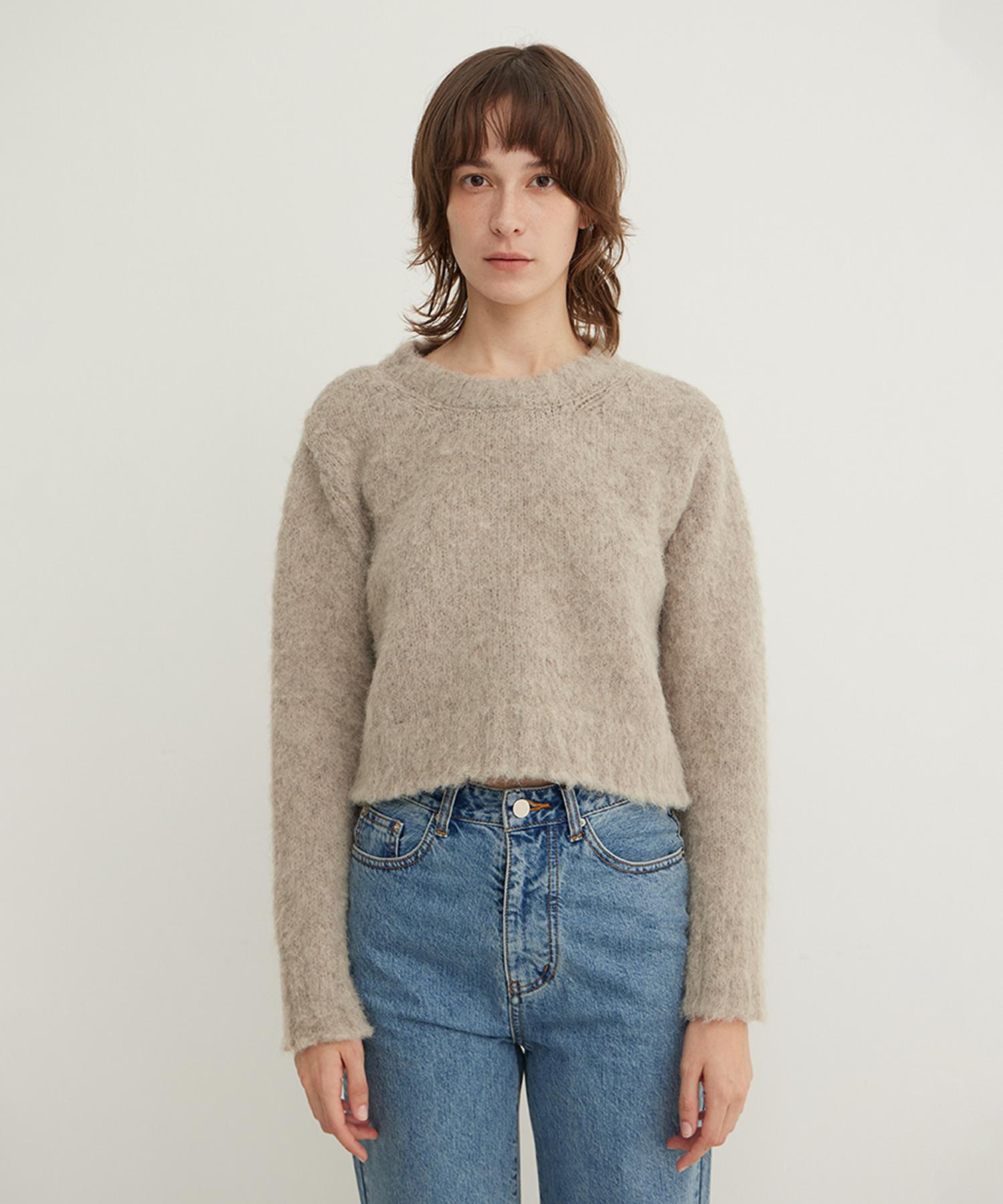 Step Around Brushed Crop Round Knit_Sandstone Sand